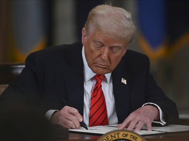 Trump'tan yapay zeka istismarına karşı tarihi imza