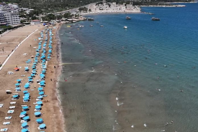 CHP Mersin'de ücretsiz halk plajını yasakladı: Plaja giriş ücret 500 TL oldu