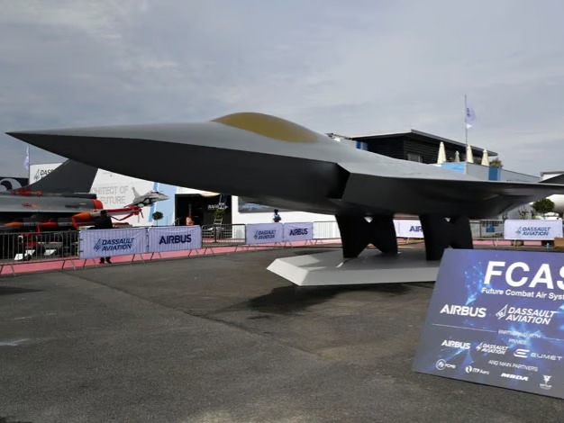 Avrupa’nın altıncı nesil uçağı siyasi krize takıldı