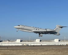 Avustralya ilk MC-55A Peregrine elektronik harp uçağını teslim aldı