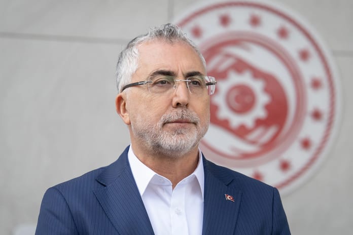 Bakan Işıkhan'dan sendikalara sürpriz ziyaret! "İşçilerimizi enflasyona ezdirmeyeceğiz"