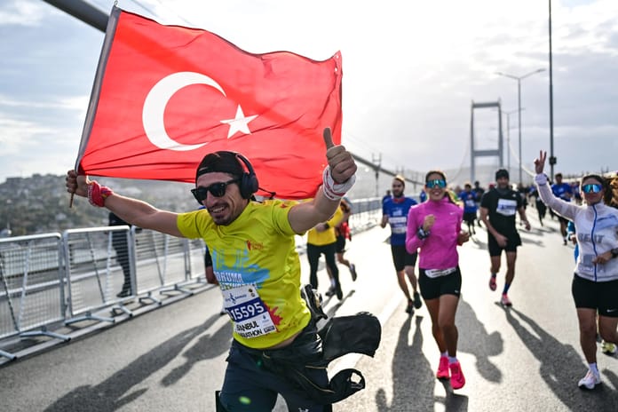 47. İstanbul Maratonu'nda tarihi bağış rekoru! Avrupa üçüncüsü oldu