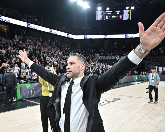 Basketbolda iki şampiyonluk