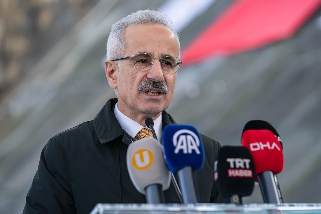 "Hızlı tren hattıyla Arabistan'a kadar gideceğiz"