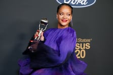 Rihanna'nın California'daki evi kurşunlandı