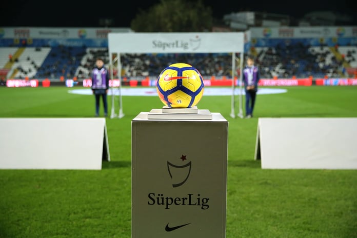 Süper Lig puan durumu 24 Kasım | TFF ile Süper Lig puan durumu sıralaması nasıl şekillendi?