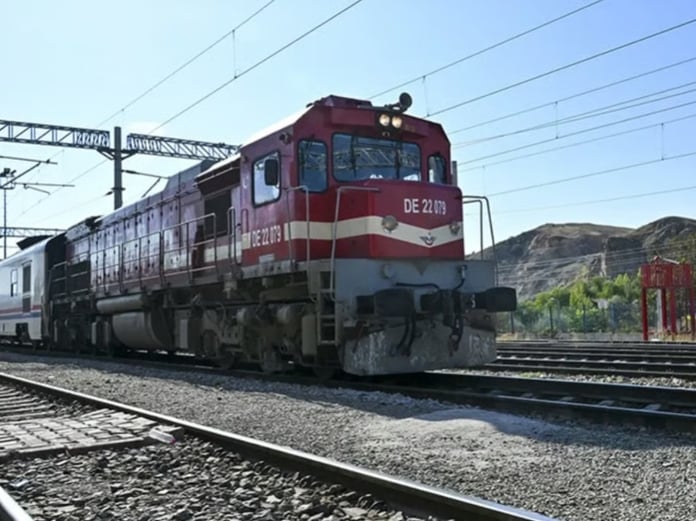 Bölgesel demir yolu projesine 2,4 milyar euroluk yeşil finansman