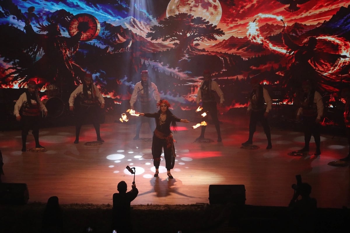 Kayseri'de Türk Dünyası Müzik Topluluğu konseri düzenlendi