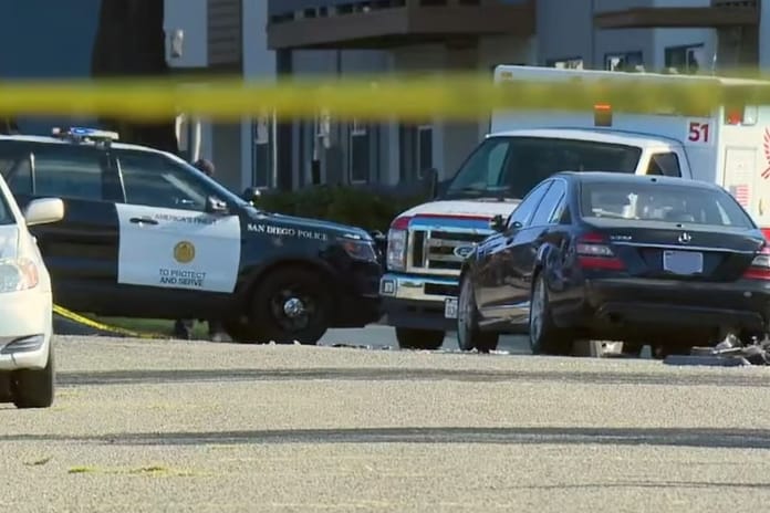 ABD'de sahil güvenlik üssünde saldırı paniği: 3 yaralı