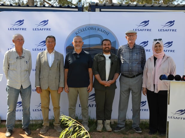 5 bin yıllık ekmek bulunan kazı alanındaki çalışmalara Fransız maya şirketi sponsor oldu