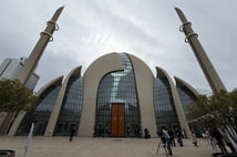 Almanya'da gençler İslam dinine Kilise'den daha fazla güveniyor