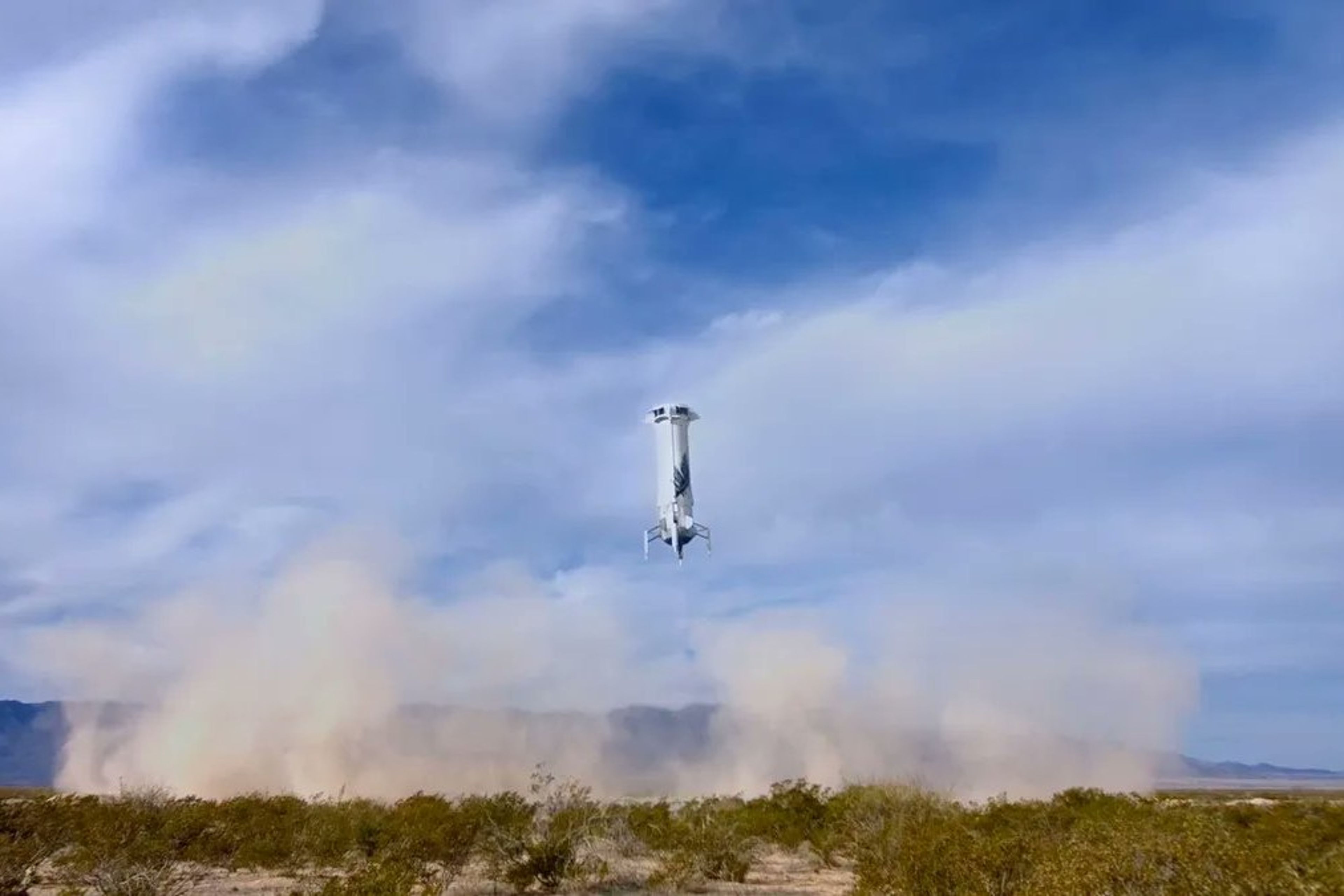 Türk iş insanının da bulunduğu Blue Origin'in son görevi başarıyla tamamlandı