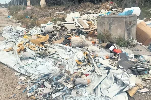 İzmir Buca adeta açık hava çöplüğü: Vatandaşlar Belediye Başkanı Duman'a tepkili