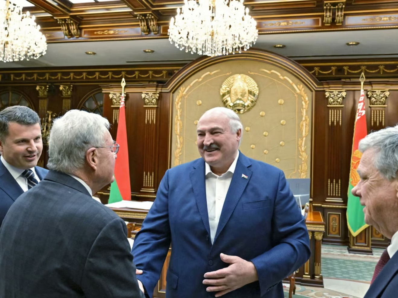 Lukashenko Hosts U.S. Envoy in Rare Meeting