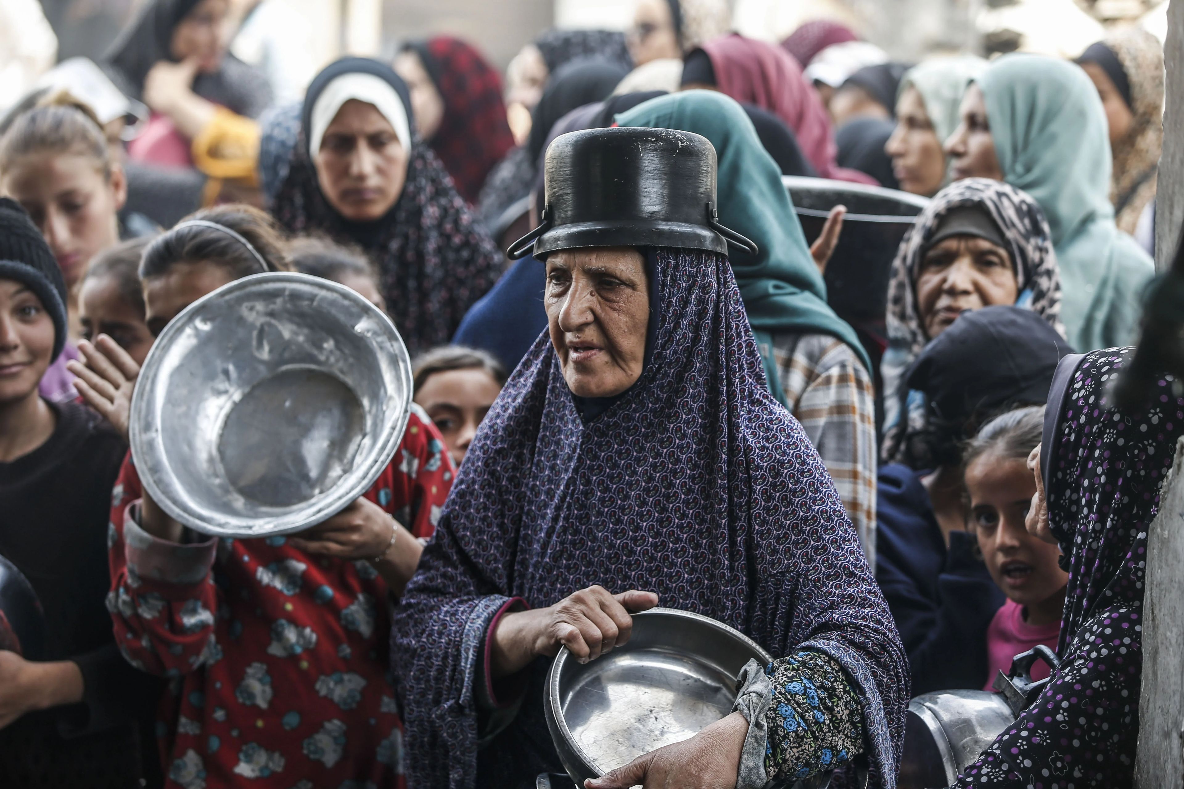 ABD destekli yardım kuruluşu direktörü Gazze'ye yardım göndermeye hazırlanırken görevinden aniden istifa etti