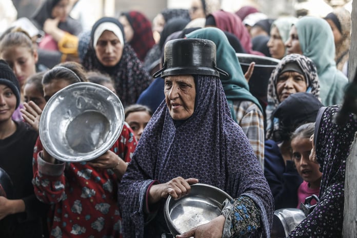 ABD destekli yardım kuruluşu direktörü Gazze'ye yardım göndermeye hazırlanırken görevinden aniden istifa etti