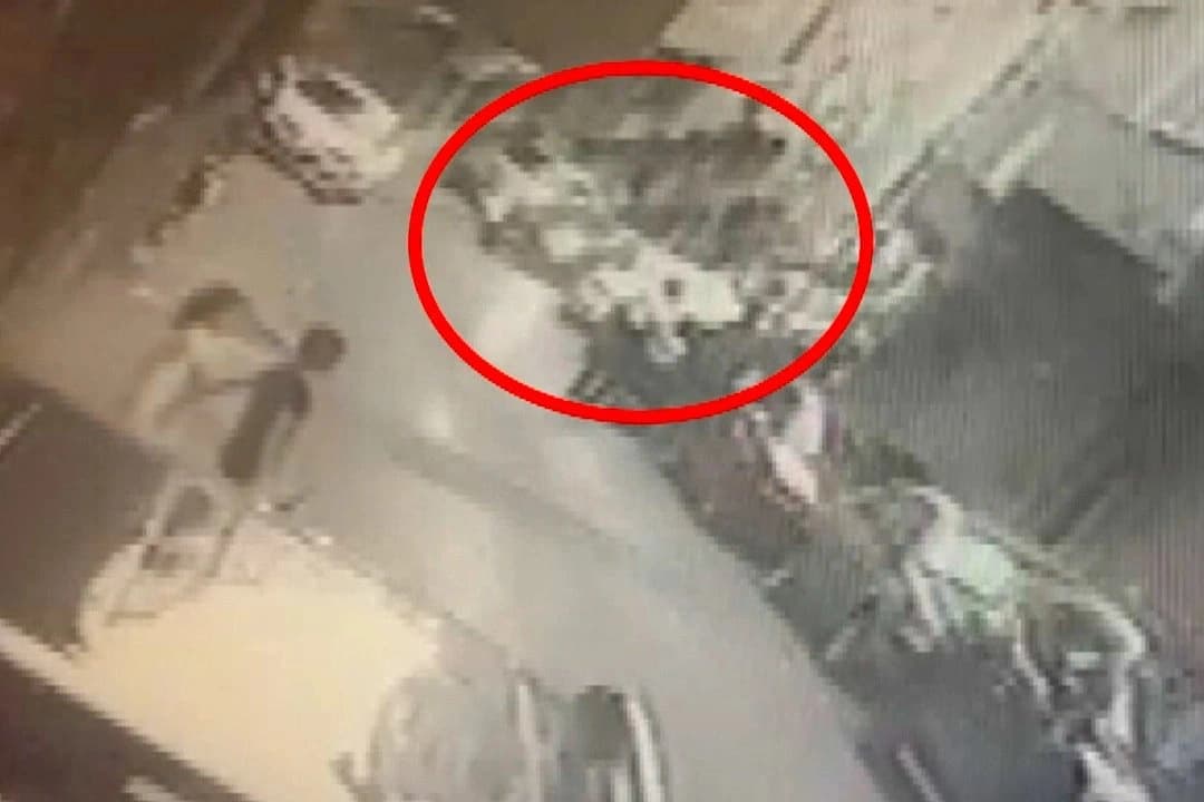Otomobilin çarptığı 4 yaşındaki çocuk hayatını kaybetti