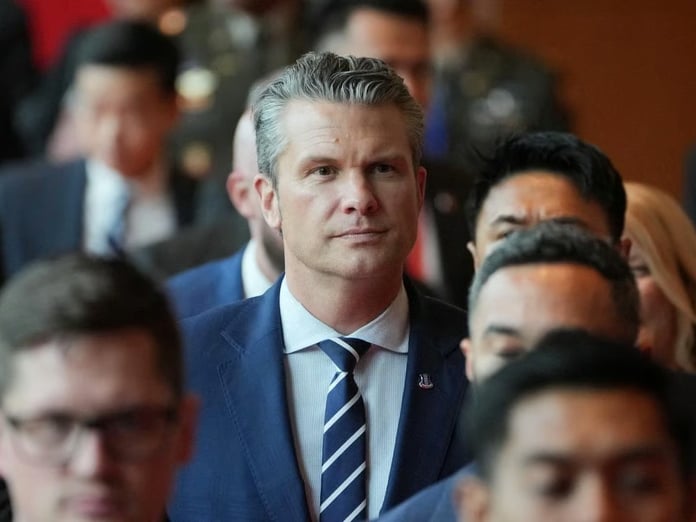 ABD Savaş Bakanı Hegseth'ten İran'a saldırıların devam edeceği mesajı