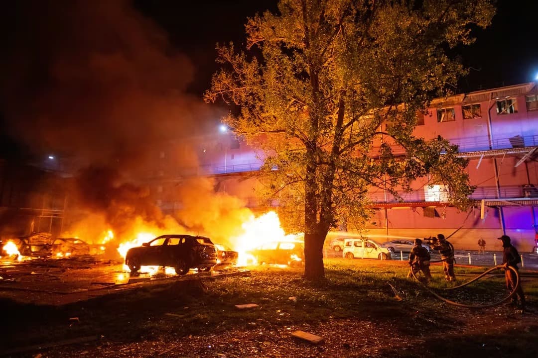 Rusya’dan Ukrayna’ya eş zamanlı füze ve İHA saldırısı