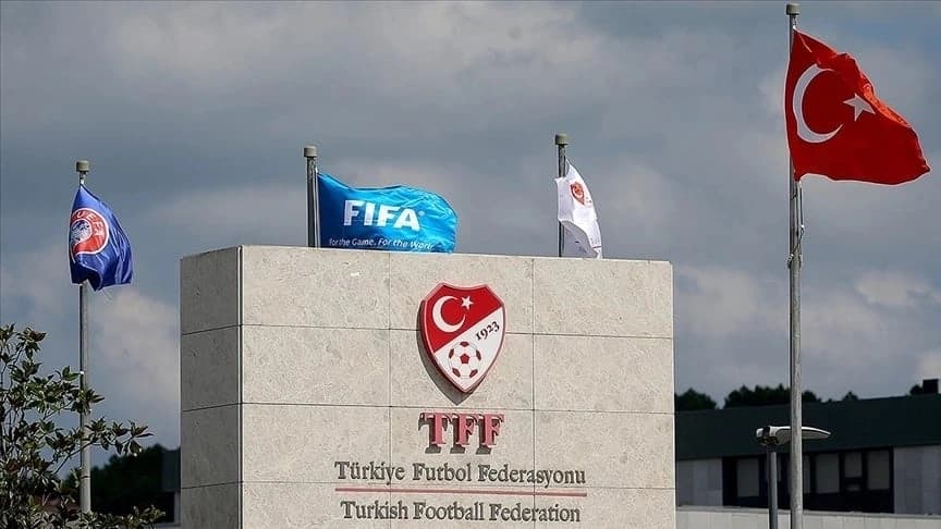 PFDK Kararları Belli Oldu: Beşiktaş'a 3.5 Milyon TL, Galatasaray'a 280 Bin TL!