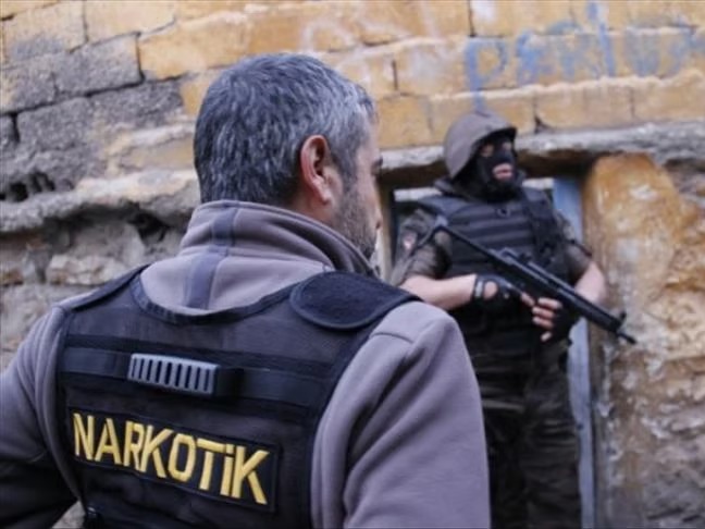 75 ilde milyonlarca uyuşturucu hap ele geçirildi