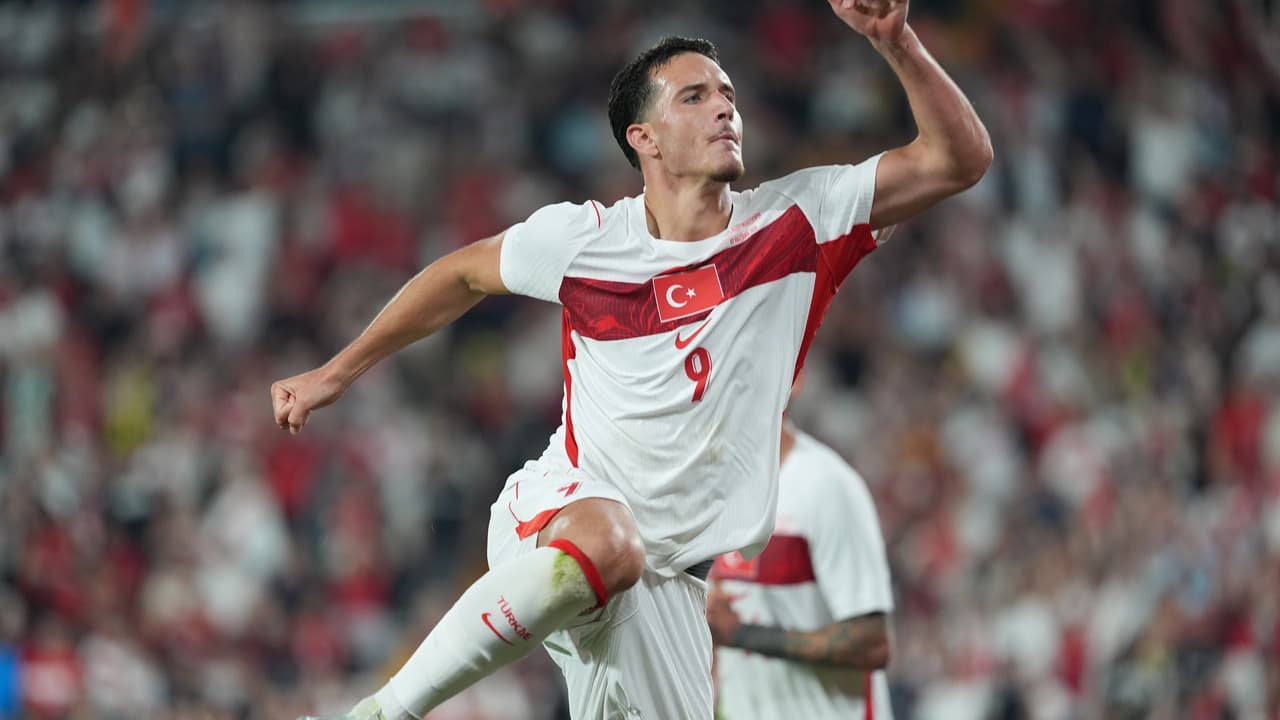 Galatasaray'ın milli transferi Deniz Gül kimdir?