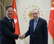 NATO Genel Sekreteri Türkiye'nin rolünü övdü