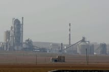 Terörü finanse eden Fransız Lafarge'ın tesisleri görüntülendi