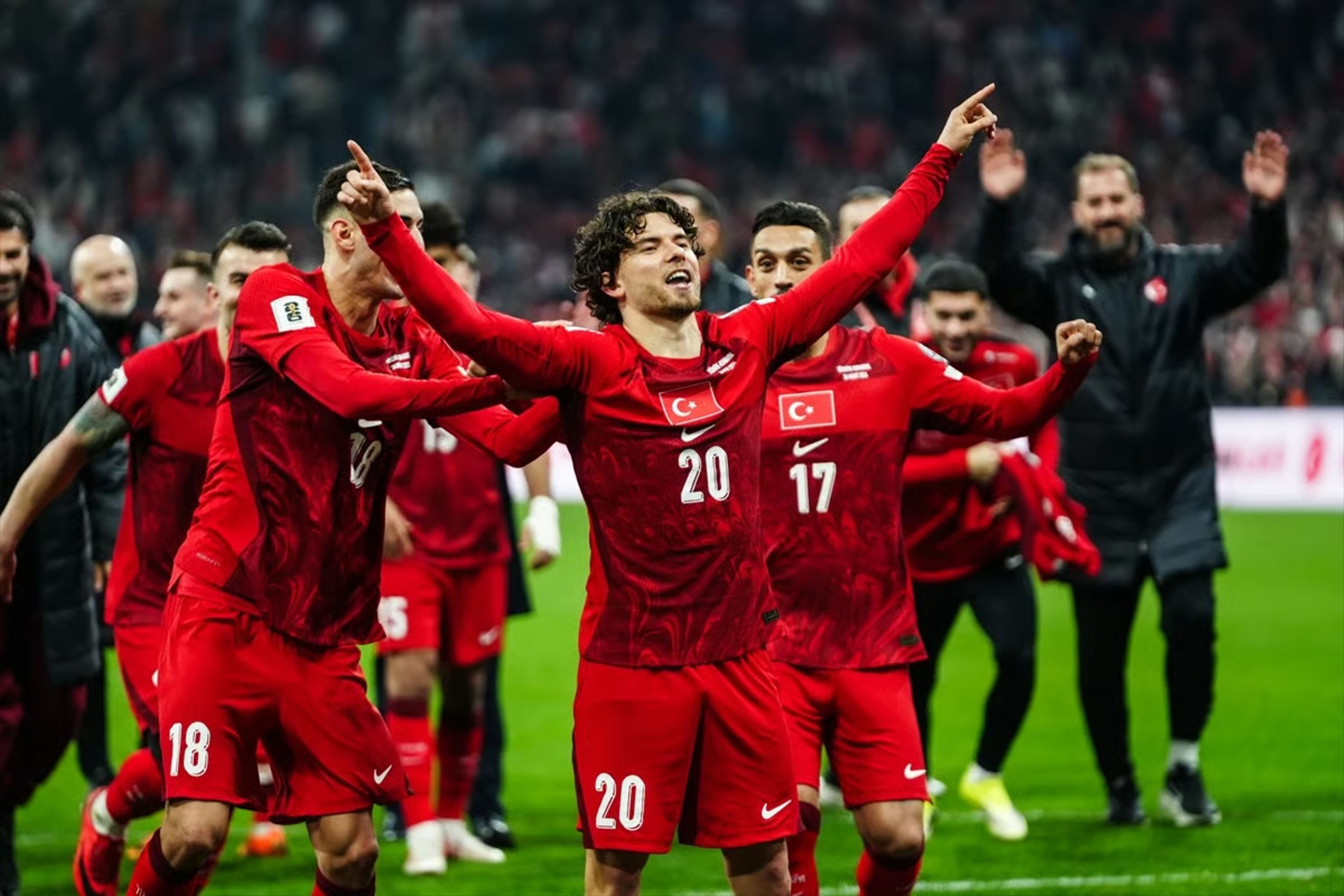 A Milli Takım Romanya’yı tek golle geçerek play-off finaline yükseldi