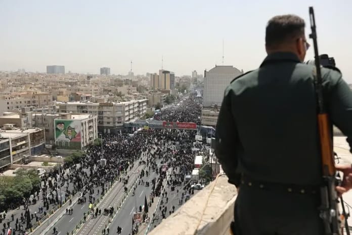 İran'da Mossad adına çalışan 8 kişi tutuklandı