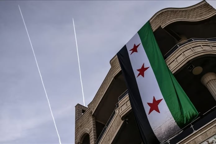 Esad rejiminde görevi bırakan diplomatlara geri dönün çağrısı