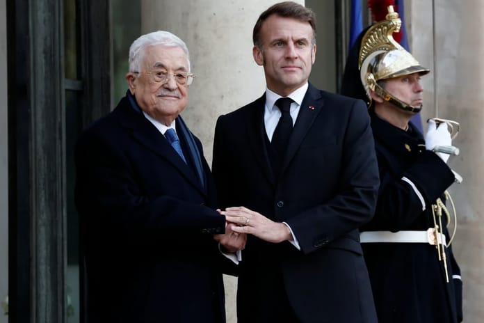 Abbas ve Macron Paris'te görüştü: Filistin Devleti anayasası için ortak komite kuruluyor