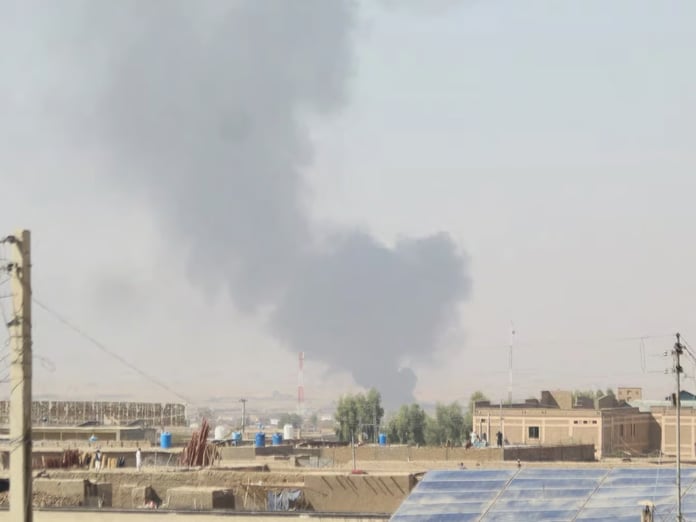 Pakistan Kabil merkezini vurdu: 48 saatlik geçici ateşkes anlaşmasına varıldı