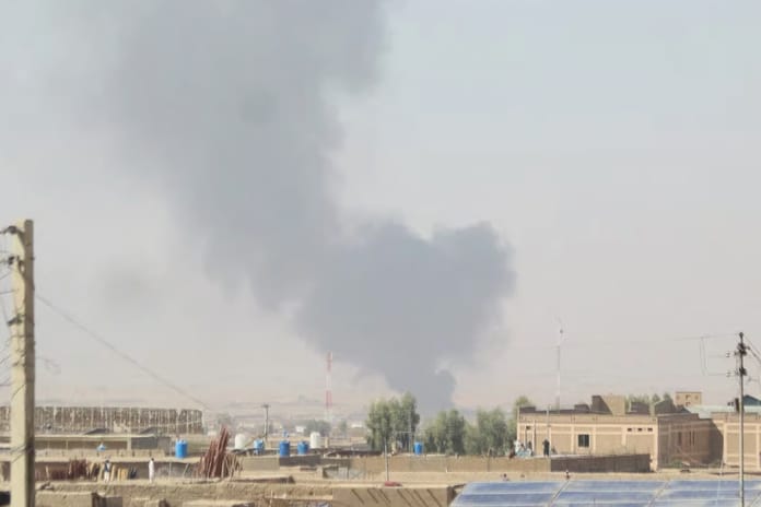 Pakistan Kabil merkezini vurdu: 48 saatlik geçici ateşkes anlaşmasına varıldı