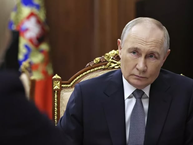 Putin’den Ukrayna ile doğrudan görüşme sinyali