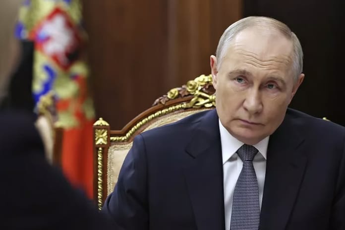 Putin’den Ukrayna ile doğrudan görüşme sinyali