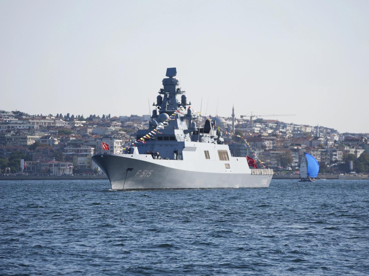 Türkiye aynı anda 50’den fazla savaş gemisi inşa ediyor