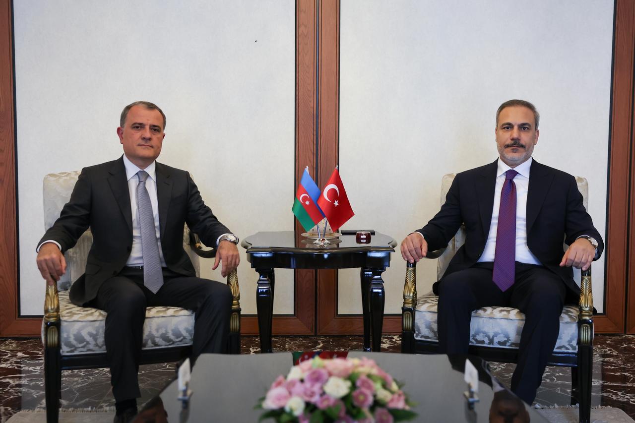 Bakan Fidan'dan Bakü'de kritik açıklamalar: Türkiye-Azerbaycan kardeşliği kilit rol oynamayı sürdürecek