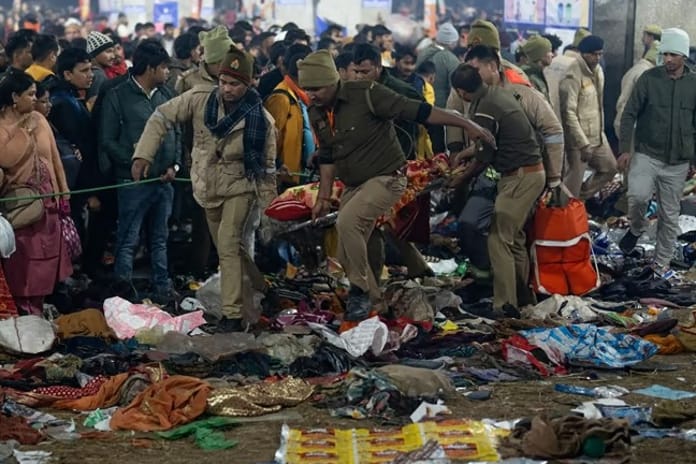 Hindistan'da mitingde çıkan izdihamda 31 kişi hayatını kaybetti