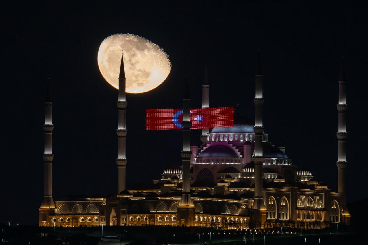 İstanbul'da iftar saat kaçta, bugün oruç ne zaman açılacak? Diyanet imsakiyesi ile 12 Mart İstanbul iftar saati