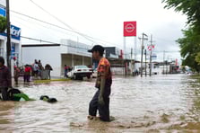 Meksika'da selden ölenlerin sayısı 76'ya yükseldi