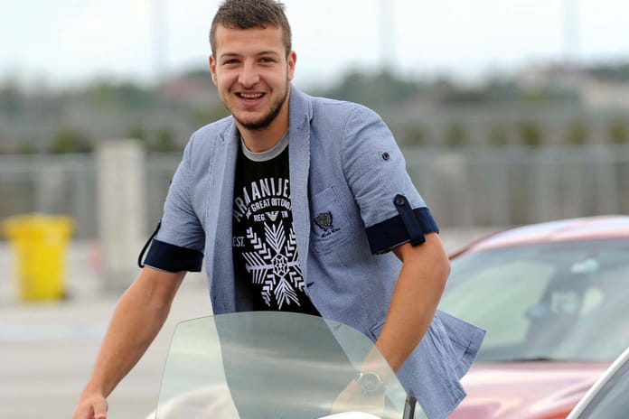 Batuhan Karadeniz kimdir? Batuhan Karadeniz kaç yaşında, nereli, hangi takımlarda oynadı?