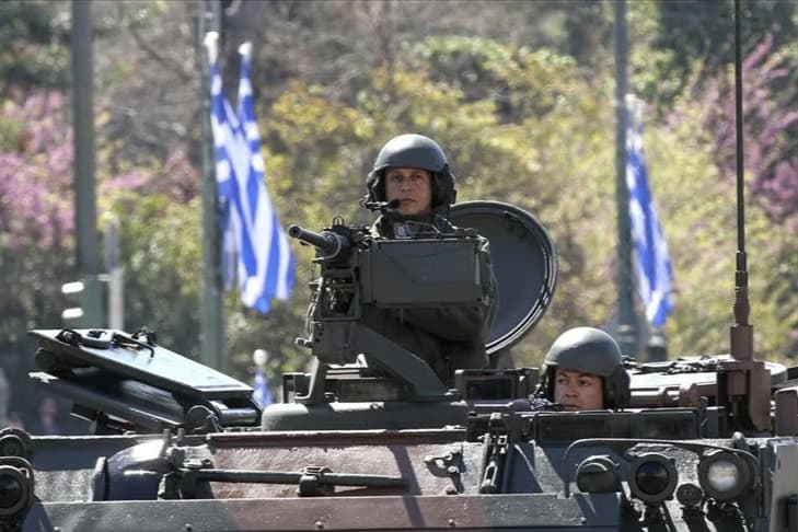 Yunanistan Silahlı Kuvvetleri, personel kriziyle karşı karşıya