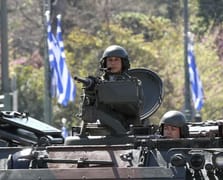 Yunanistan Silahlı Kuvvetleri, personel kriziyle karşı karşıya