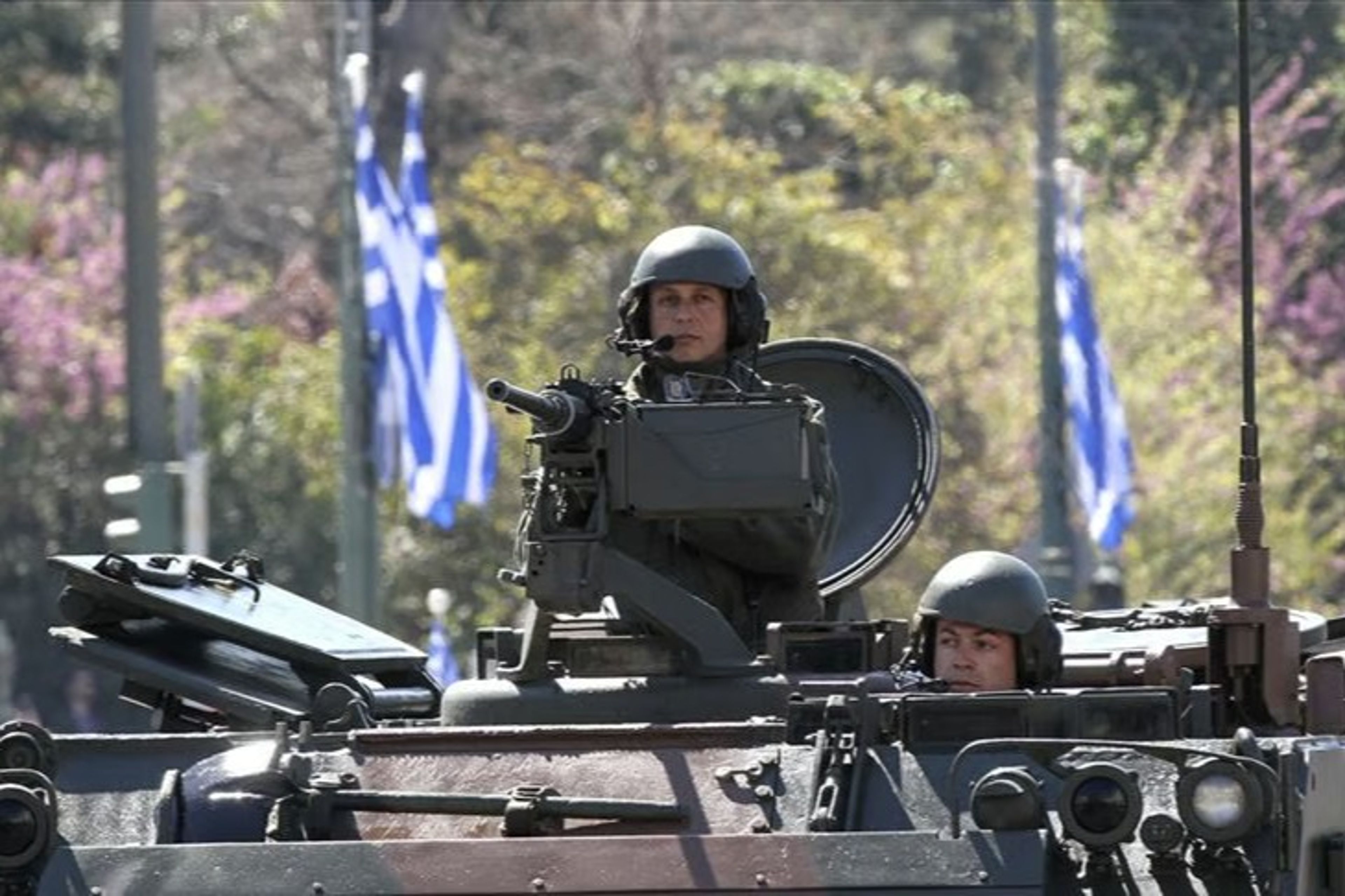 Yunanistan Silahlı Kuvvetleri, personel kriziyle karşı karşıya