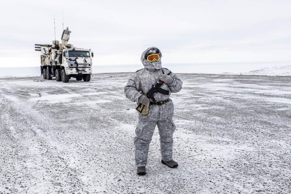 UK Boosts Arctic Military Role as Russia Ramps Up Presence