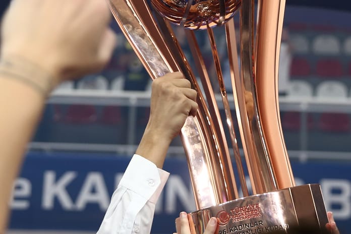 Kupayı kazanan 6 farklı takım