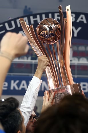 Kupayı kazanan 6 farklı takım