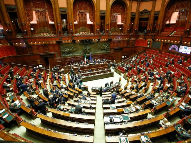 İtalya'da kadın cinayetlerine müebbet hapis cezası uygulanacak