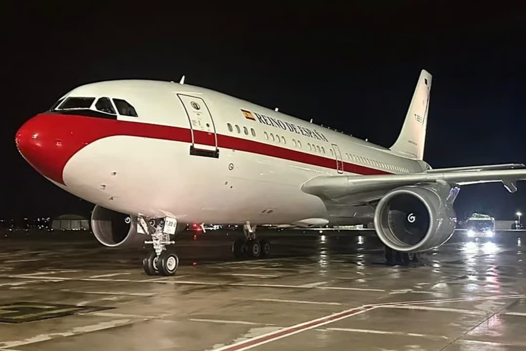 Pedro Sanchez'in uçağı Türkiye'ye acil iniş yaptı